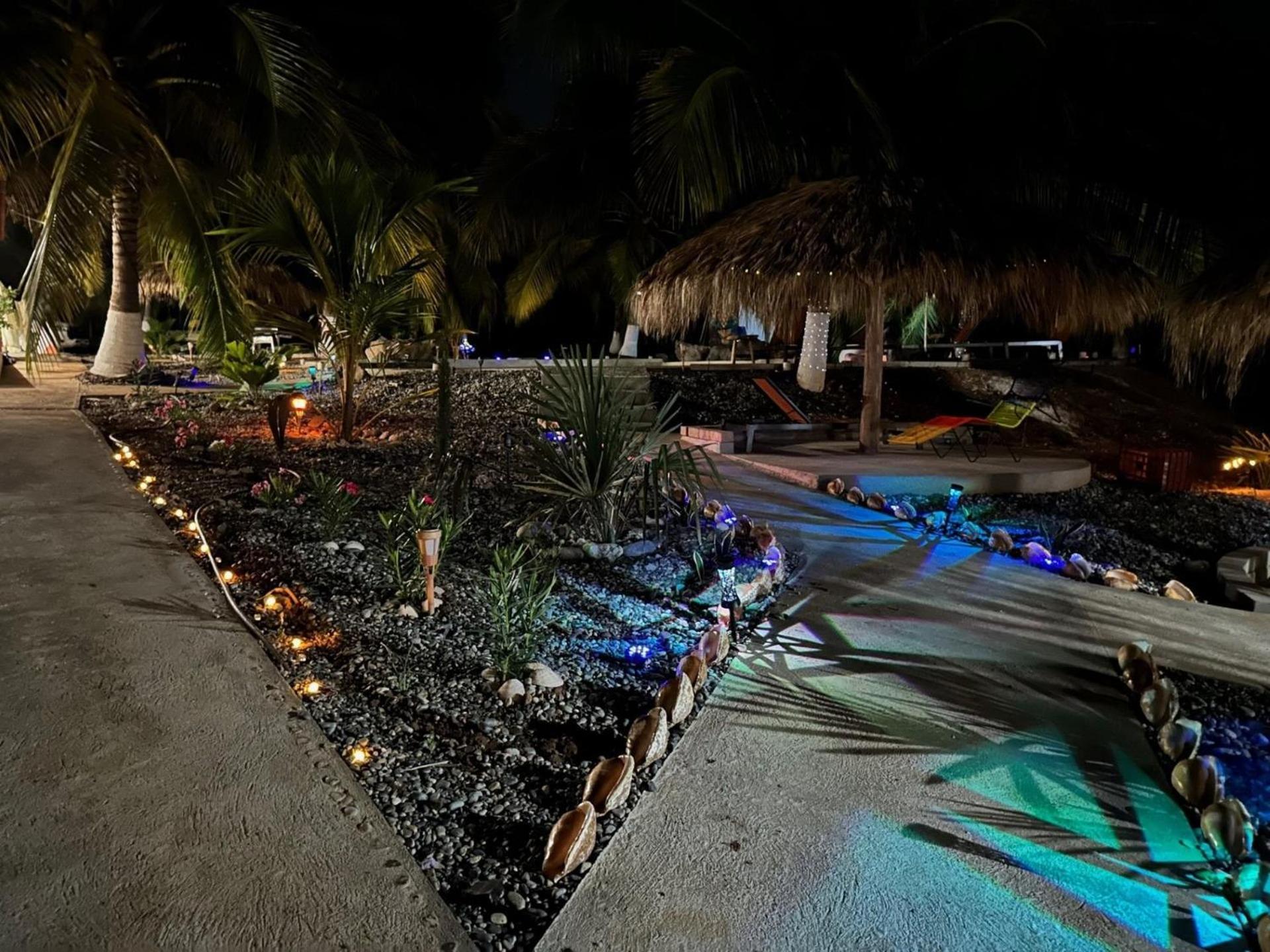 Casa Las Palmas Playa La Saladita Zihuatanejo Esterno foto