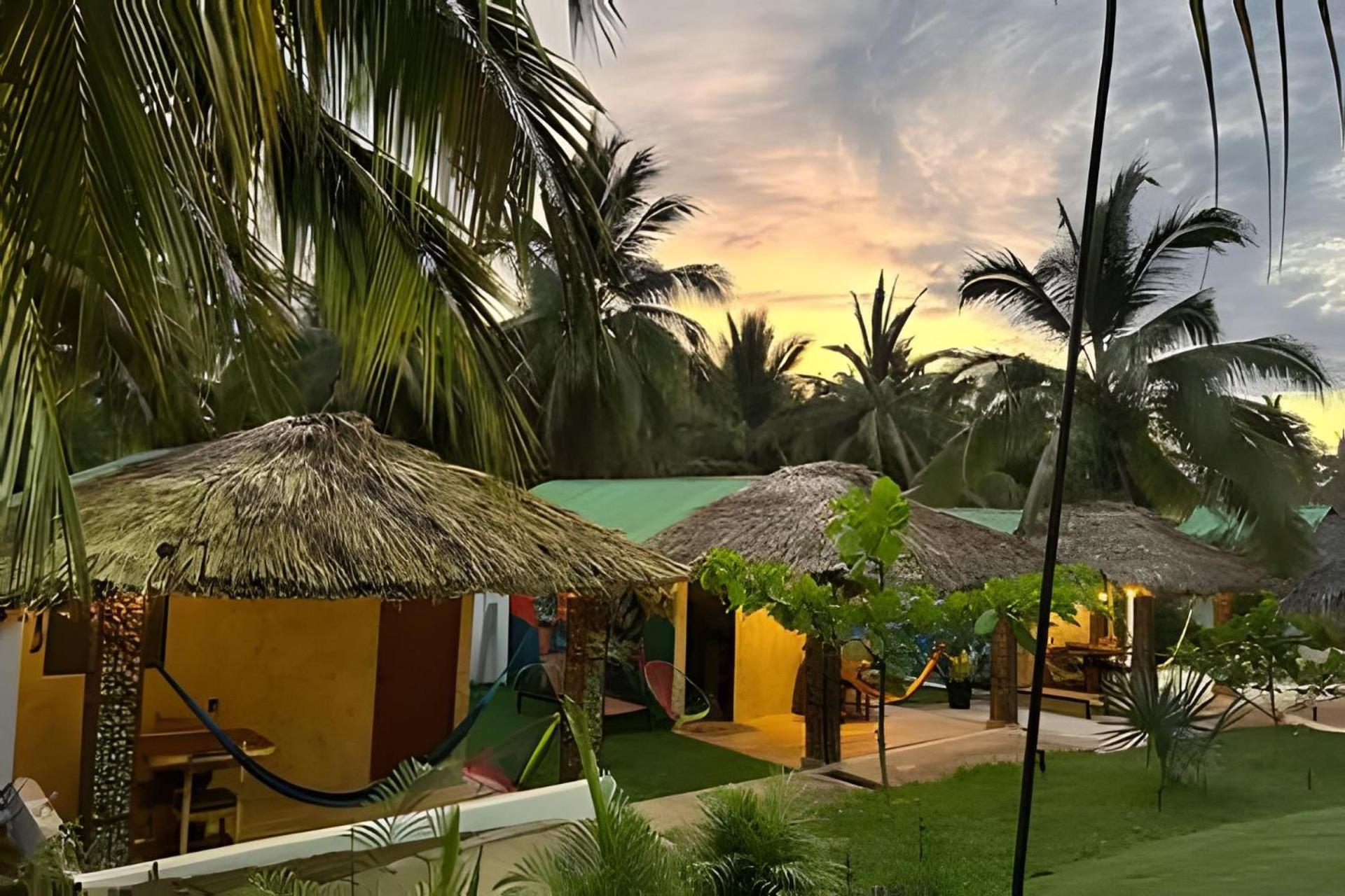 Casa Las Palmas Playa La Saladita Zihuatanejo Esterno foto